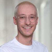 Dominik Kallas, Physiotherapeut